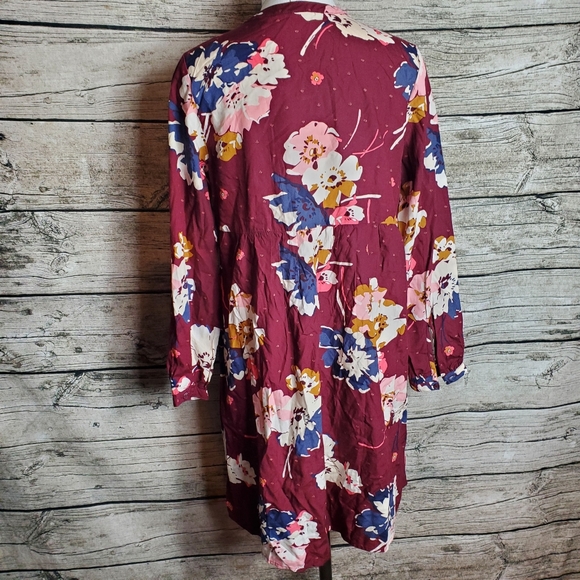 Old Navy Woman's Burgundy Floral Dress 3/4 Sleeve Size XS.Pit to pit approx: 1 - Picture 5 of 9